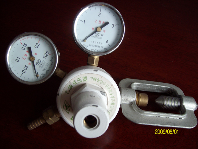 acetylene pressure regulator